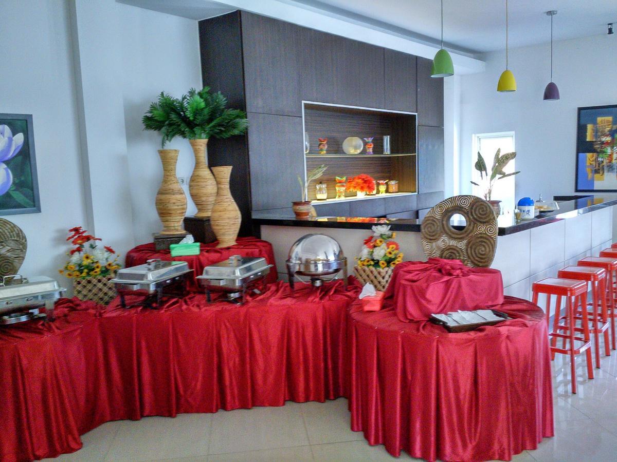 Hotel Transit Pasuruan Zewnętrze zdjęcie