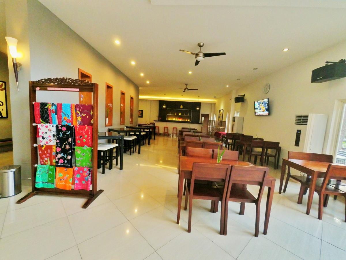 Hotel Transit Pasuruan Zewnętrze zdjęcie